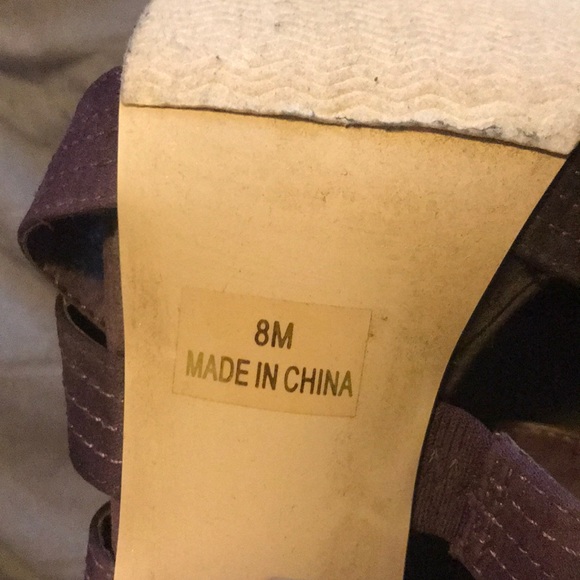 Strappy purple heals - Picture 3 of 4